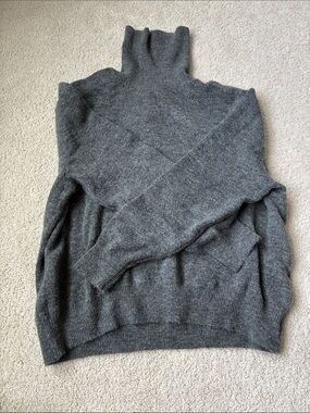New H&M Women Charcoal Gray Turtleneck Sweater size XL